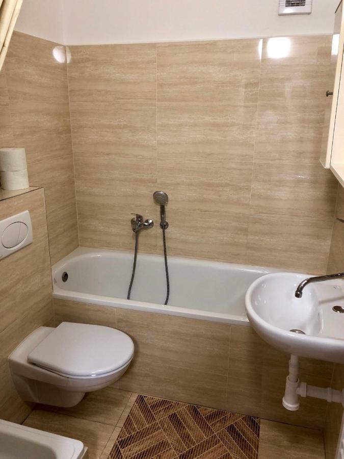 布尔诺 晚会旅馆酒店 外观 照片
